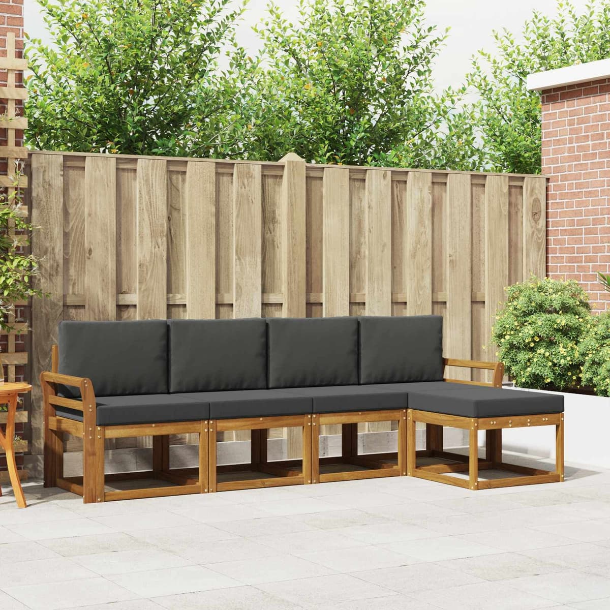 5-Piece Sectional Sofa Set for Outdoor Spaces in Brown
