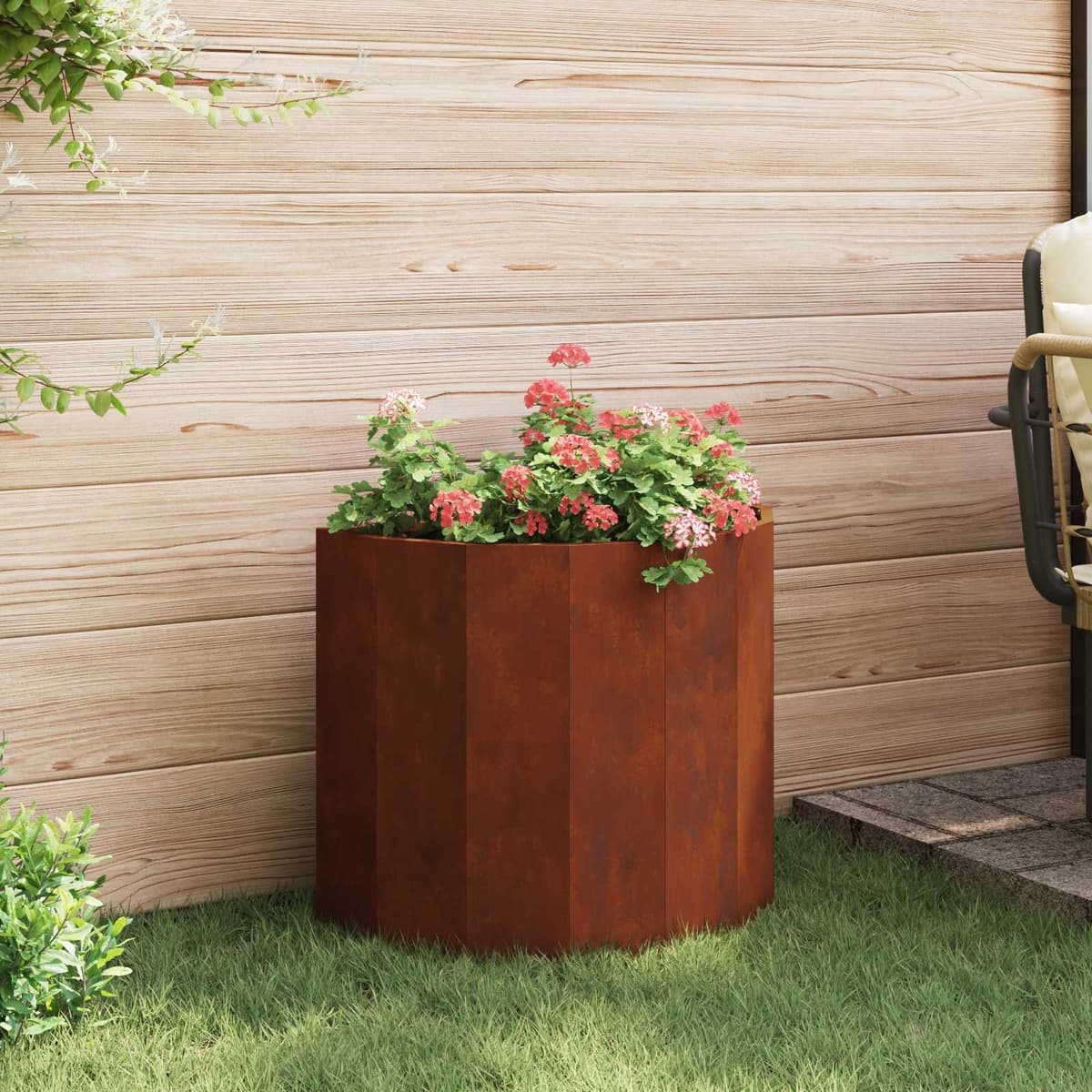 Half Round Garden Planter in Brown Steel 60x30x50cm