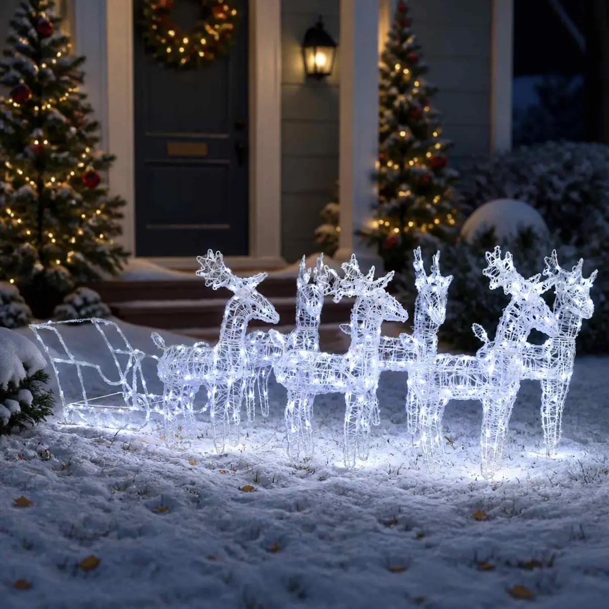320 LEDs Cold White Reindeer & Sleigh Decoration