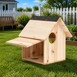 Durable Wooden Squirrel House for Garden Use 26x25x29cm