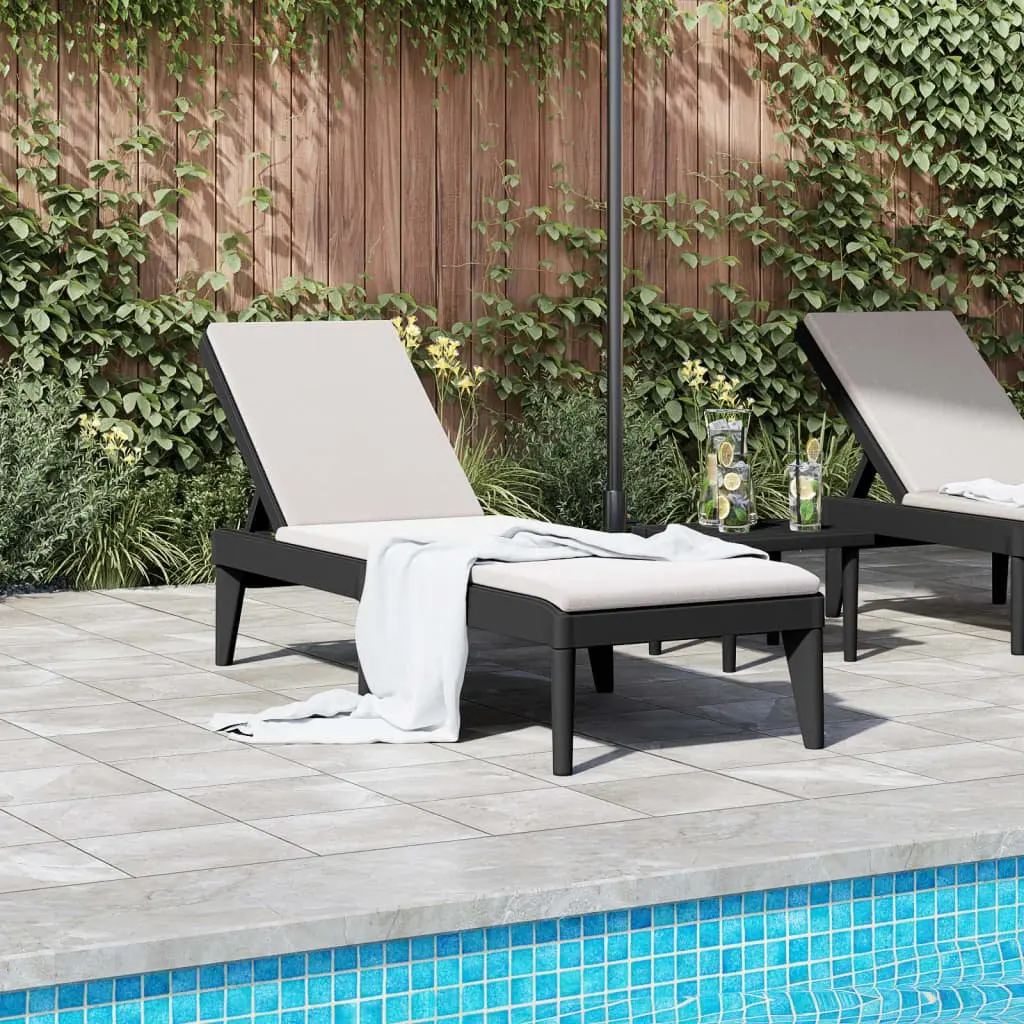Adjustable Reclining Sun Lounger for Outdoor Relaxation