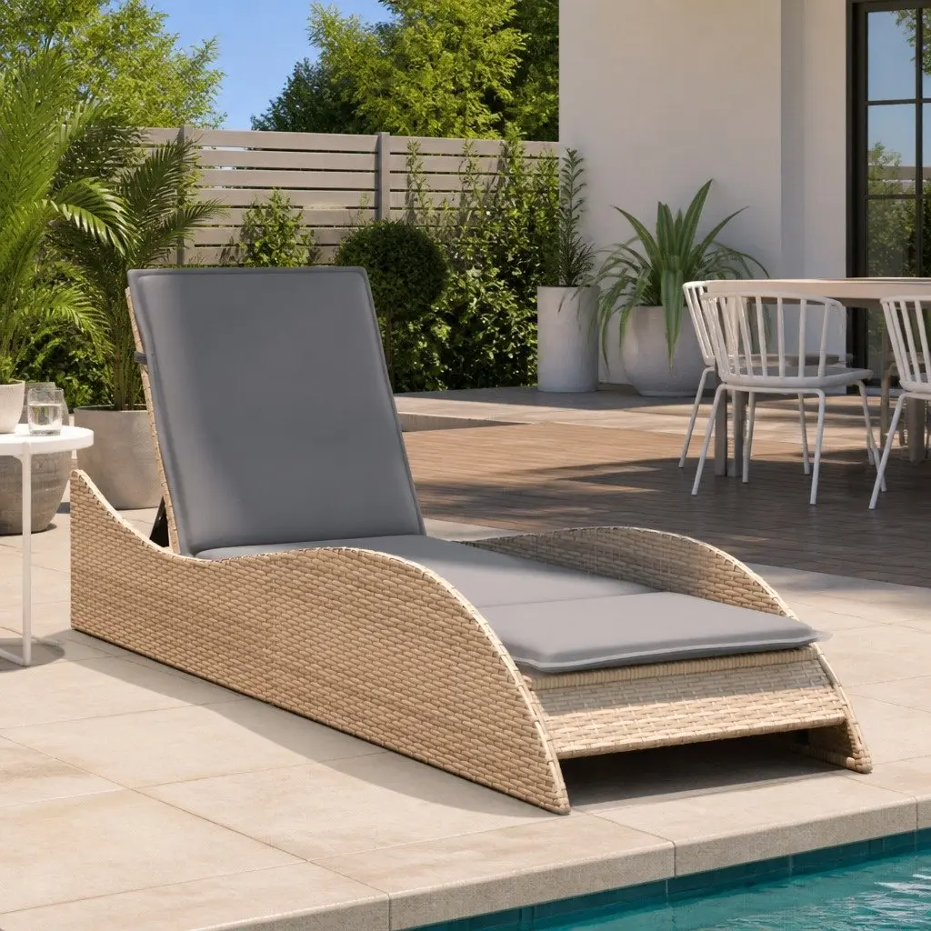 Sun Lounger PE Rattan Powder-coated Steel 60 x 205 x 73 cm Beige