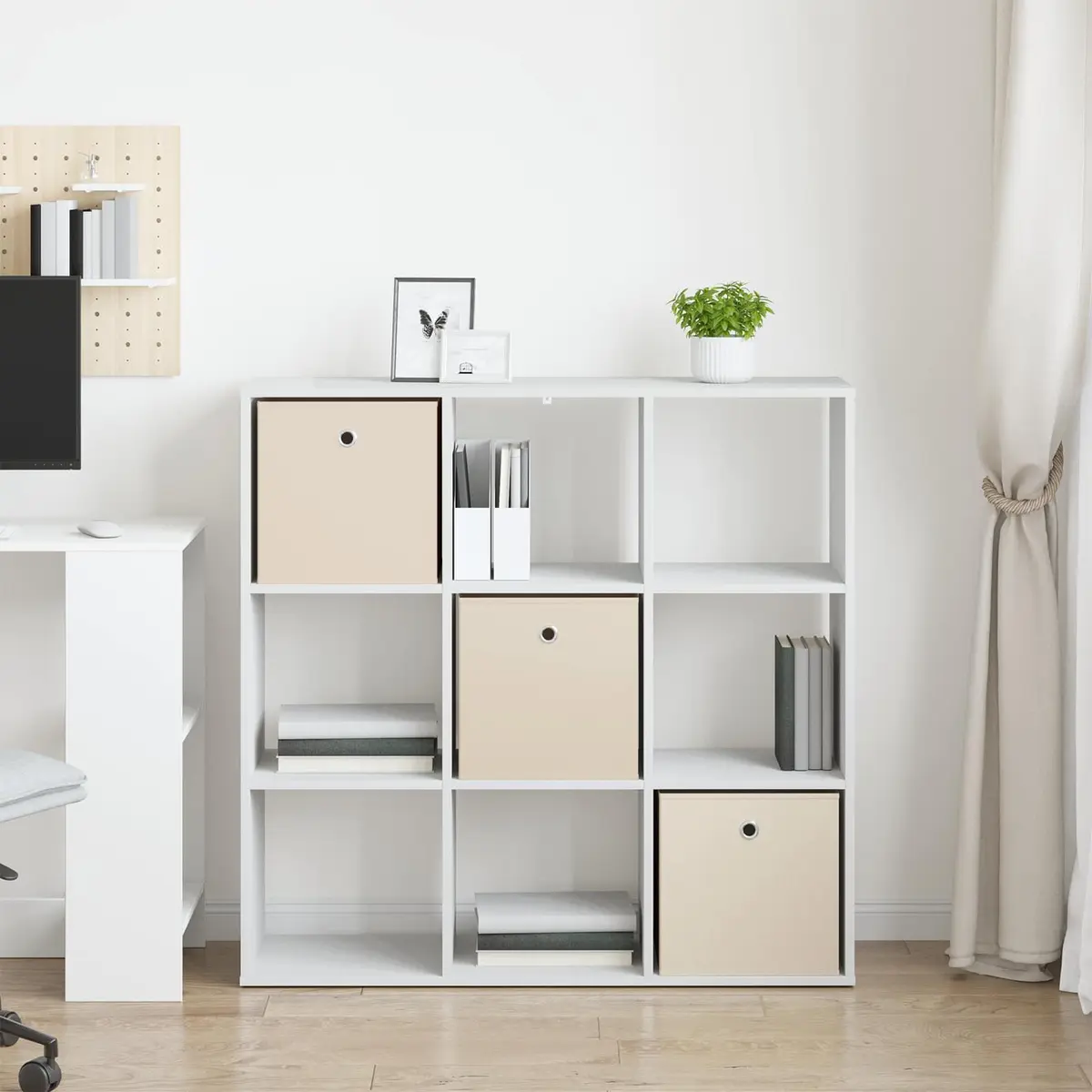 White Modern Sideboard with Drawer for Storage