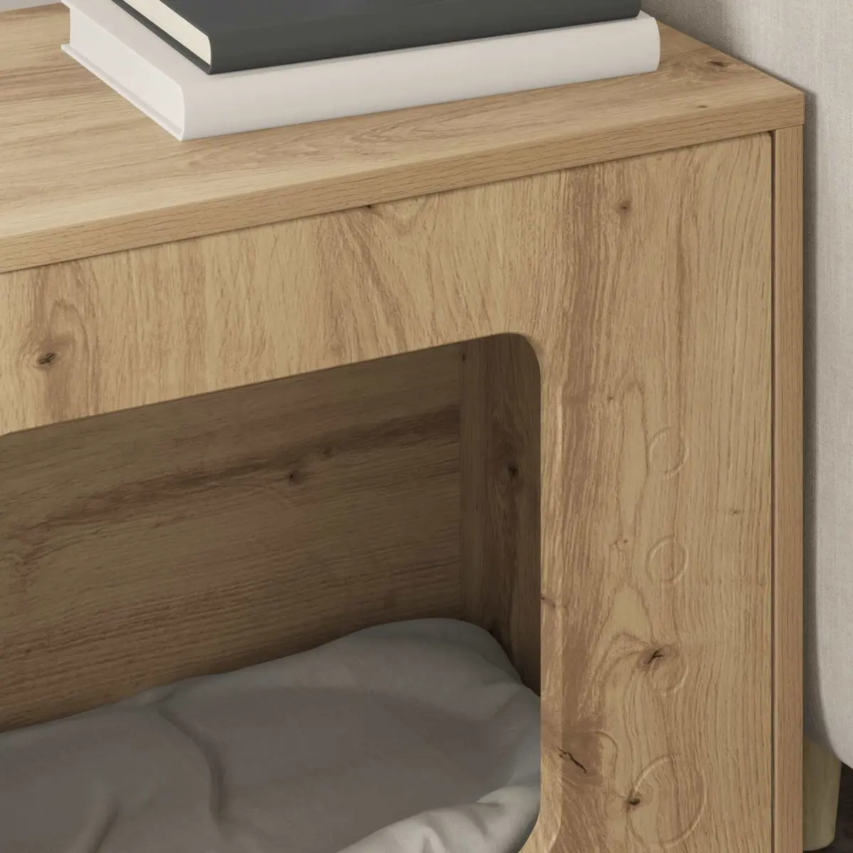 Cat House with Durable Wood Construction