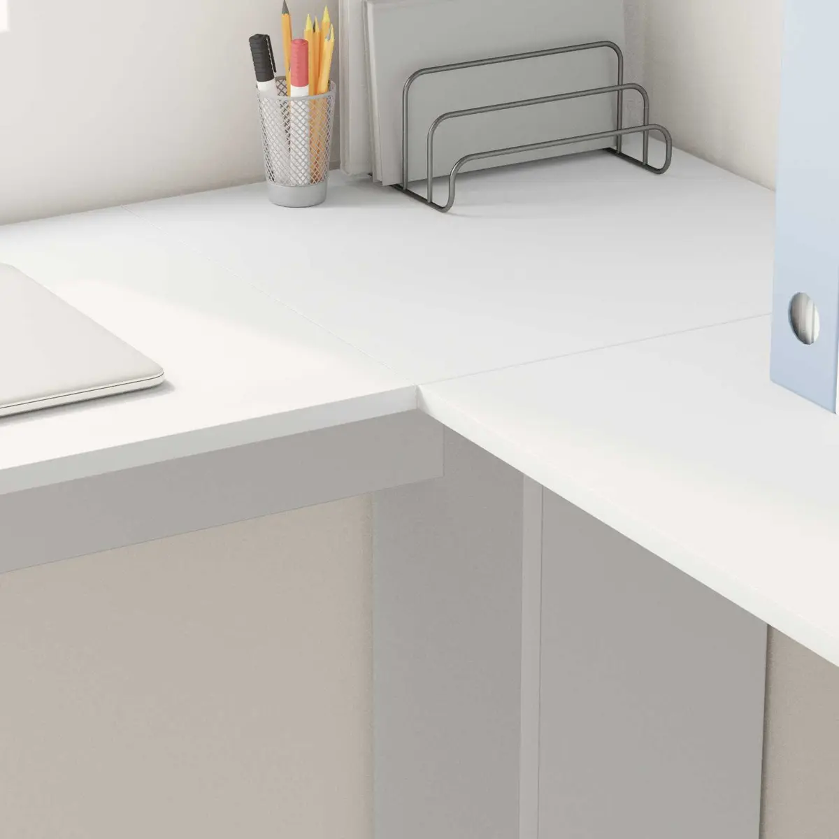 Corner Desk Engineered Wood 140 x 113.5 x 75 cm White