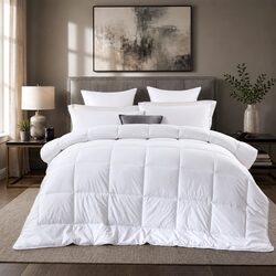 Lightweight Queen Quilt 210x210cm with Eco-Silk Fill