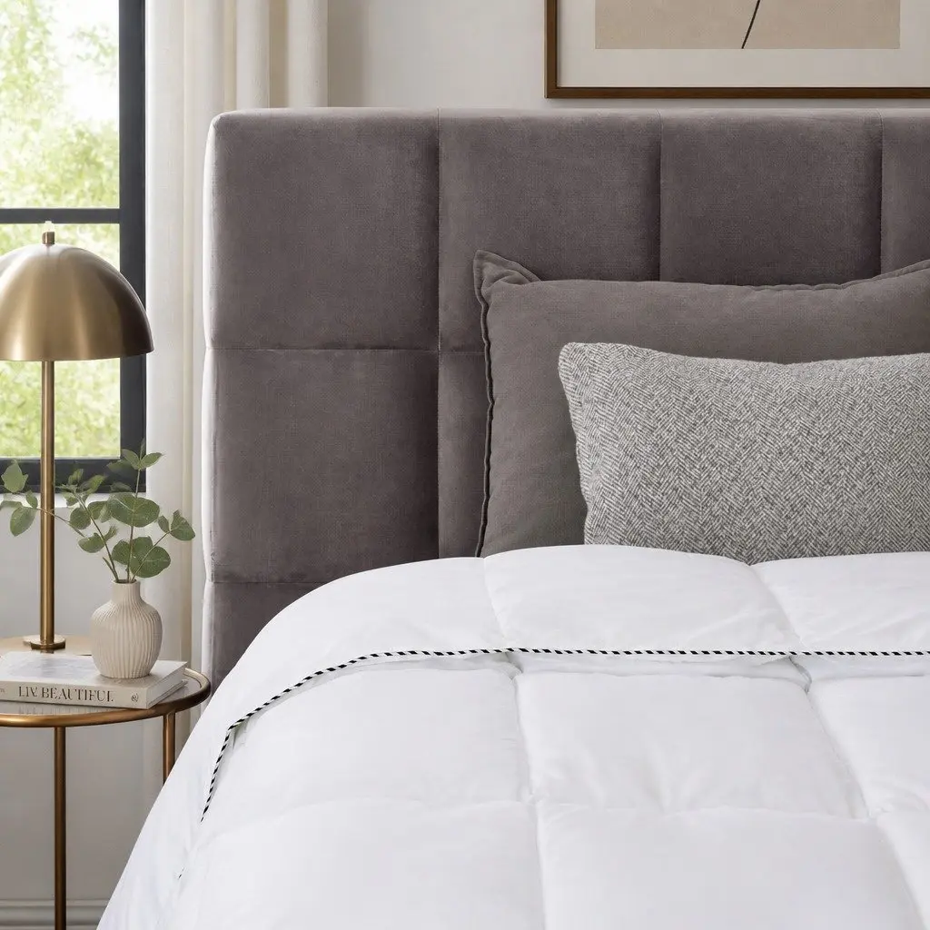 Double Quilt Bamboo Blend 250GSM Breathable Moisture-Wicking Comforter Lightweight Temperature Regulating