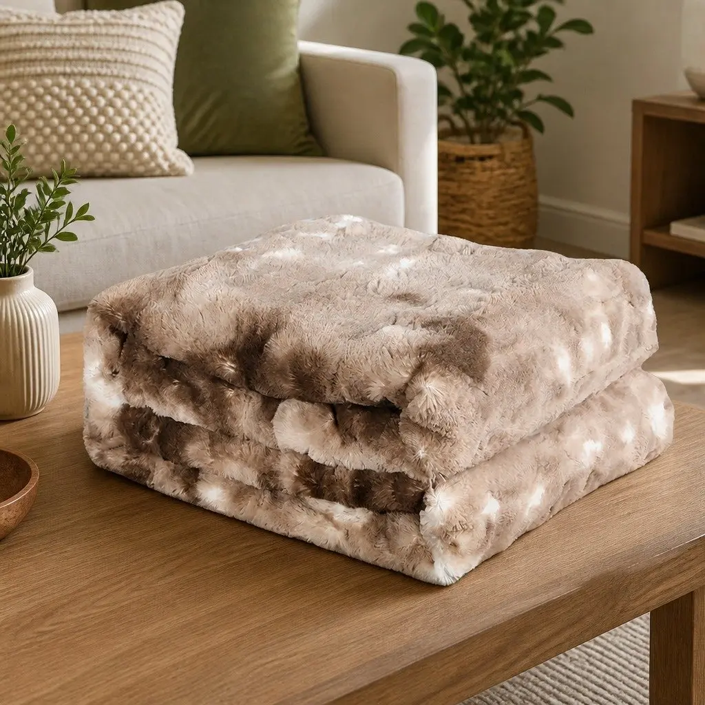 Double-Sided Faux Fur Tie-Dyed Blanket in Brown
