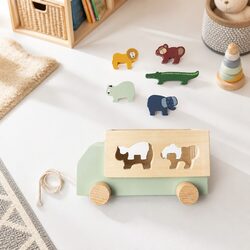 Premium Wooden Animal Truck Pull Along Toy with 5 Figures