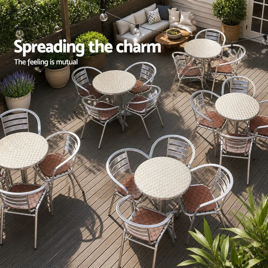 Adjustable Height Round Bar Table for Indoor/Outdoor Use