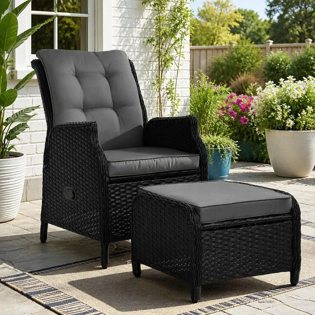 Wicker Recliner Chair with Adjustable Backrest
