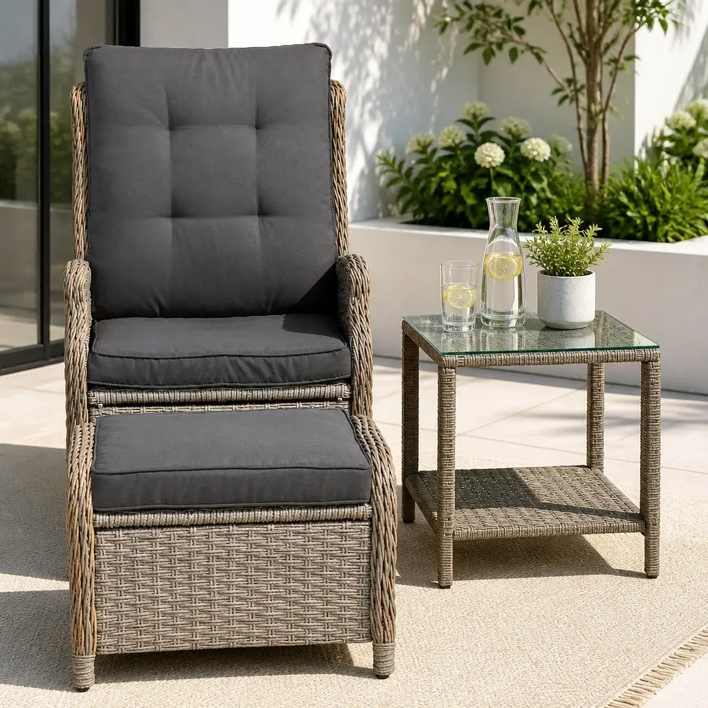 5-Piece Outdoor Wicker Recliner Furniture Set with Ottoman