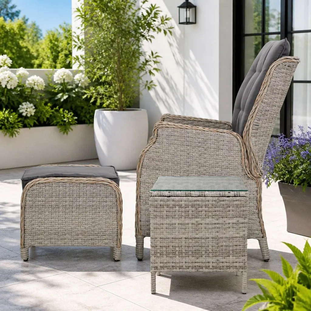 5-Piece Outdoor Wicker Recliner Furniture Set with Ottoman