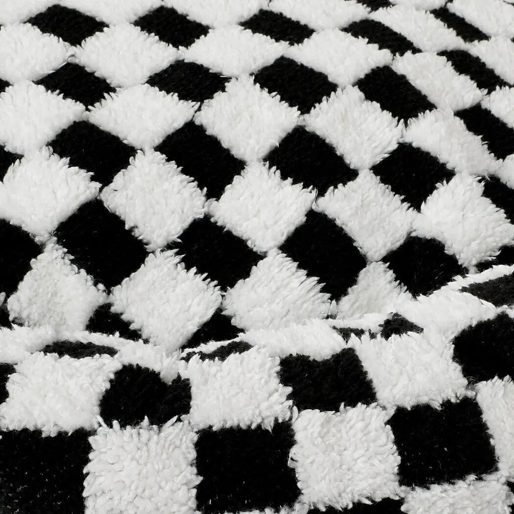 Circular Plush Dog Cosy Bed Calming Pet Bed Checkered Design Removable Cover