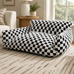 Luxurious Plush Checkered Pet Bed for Dogs and Cats
