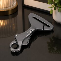Lightweight Pet Car Seatbelt Hook for Safe Travel